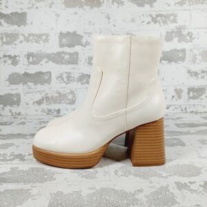 New Keyla Platform White Faux Leather Chunky Bootie W412